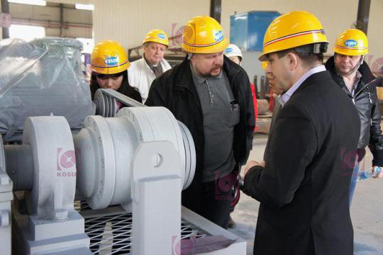 Russian experts in KOSUN solids control factory